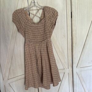 Brown Peplum Ruffled Sundress with Puff Cap Sleeves